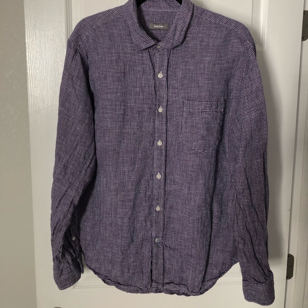 Mens Size Large Neiman Marcus Purple Button-Up